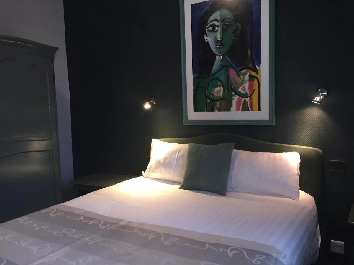 Hotel De La Paix Lille 3*,