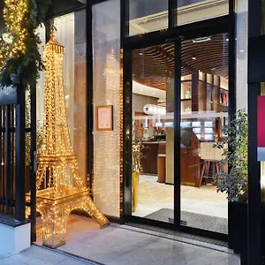 Card Hotel Paris
